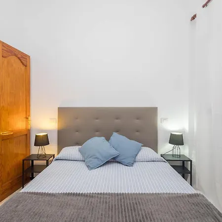- Cozy Ground-floor Flat *
