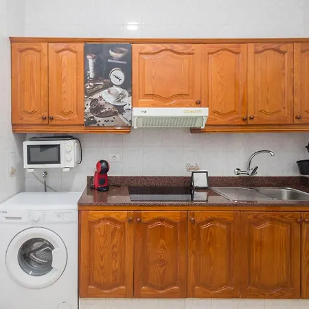- Cozy Ground-floor Flat